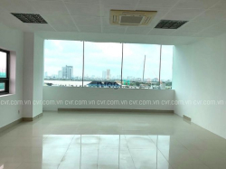 Văn phòng đường Núi Thành-TP Đà Nẵng, DT 139m2, giá 170.000VND/m2