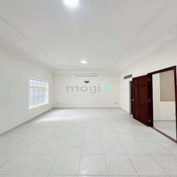 Bán biệt thự Tô Hiến Thành,Quận 10, 180m2, 5 lầu, ngang 6.5, hơn 31 tỷ