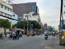 Rẻ 80tr! Cho thuê MT Đ. CMT8 Q3 - ngang LỚN 10 x 16m - 2 Tầng.