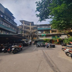 Bán căn hộ phố Ngọc Hà, Ba Đình, Lô góc, 45m2 2PN, giá 2.15 tỷ