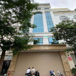 Cho thuê tòa nhà mặt phố 68 Nguyễn Khánh Toàn, P. Quan Hoa , Cầu Giấy