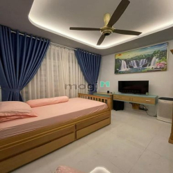 Nhà Đẹp 3 Tầng 40m2, HXH, Phan Xích Long P3 PN, 2PN 2WC, chỉ 5.x tỷ TL