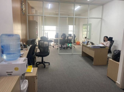 Cho thuê officetel Sunrise City Quận 7 nội thất văn phòng giá 11.5 tr