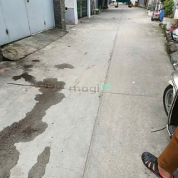 Nhà 2 tầng 1/ 30 m ra HTP, Quận 7. 4,5m nở hậu, 65 m2 thổ cư. Hơn 4 tỷ