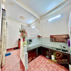 Cho thuê nhà 1 trệt 1 lầu cách đường Lý Văn Sâm 50m, P.Tam Hiệp