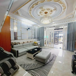 Bán nhà Huỳnh Tấn Phát Q7- - 50m2- nhỉnh 5tỷ