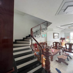 Mặt tiền Đặng Văn Ngữ, 45m2, 04 tầng, Phú Nhuận, giá 12 tỷ.