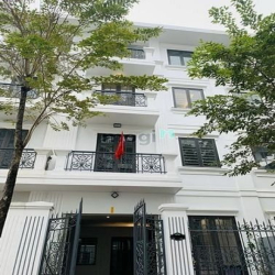 Cho thuê nhà liền kề 96 nguyễn huy  tưởng 79m x 6T thang máy