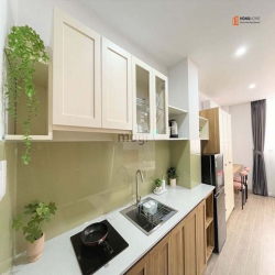 Căn hộ full nội thất ban công cửa sổ máy giặt riêng Lý Thái Tổ Quận 10