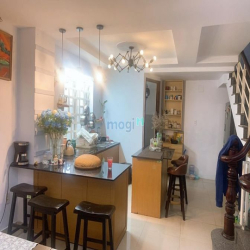 Nhà đẹp ! Hẻm xe hơi Phan Đăng Lưu Phú Nhuận 44m2 x 5 tầng chỉ 8,15 tỷ