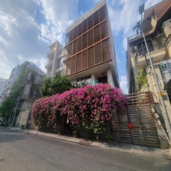 Bán nhà MT Trần Quang Khải P, Tân Định Q1, dt: 14x26m giá 105 tỷ