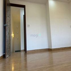 Giảm 200triệu.. SIÊU ĐẸP, 63M2, Nhà 2 Tầng, Hẻm 6m, Phạm Văn Đồng,Linh