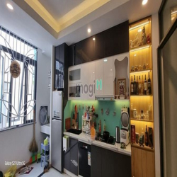 2 MTKD Hồ Bá Kiện 74m2 4 tầng nở hậu đẹp hiện đại chỉ 16.8 tỷ TL, gấp