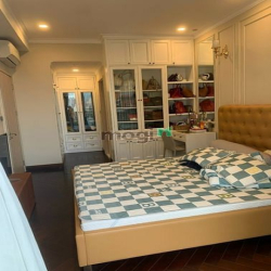 Căn hộ cao cấp Midtown 3PN căn góc view sông cực đẹp với nội thất sang