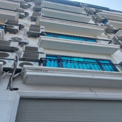 Nhà mặt phố Ngụy Như Kom Tum, dt 73m x7t thang máy, mt 5m, 50tr/th