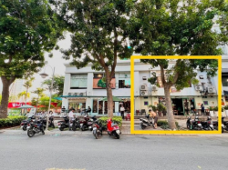 BÁN shop Sky Garden, mặt tiền Phạm Văn Nghị, Phú Mỹ Hưng 168m2 giá rẻ