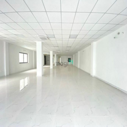 Cho thuê sàn văn phòng diện tích  từ 300m2 với giá 99 triệu/tháng