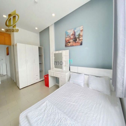 Căn hộ full nội thất cửa sổ đầy đủ ảnh sáng gần trung tâm Sài Gòn quận