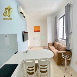 Căn hộ full nội thất cửa sổ đầy đủ ảnh sáng gần trung tâm Sài Gòn quận