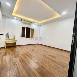 Nhà Đẹp Hai Bà Trưng - hiếm có khó tìm 37m² x 5 Tầng giá hơn 5 tỷ