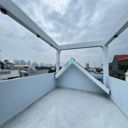 Bán nhà 1 trệt 2 lầu 1 tum, Sân thựơng , đường Lò Lu ,Trường Thạnh, Q9