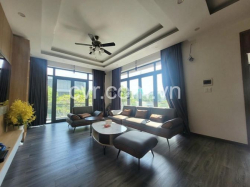 Biêth thự 5 phòng ngủ khu Nam Việt Á, 650m2, giá 2350$/tháng