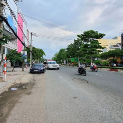 Cho thuê nhà 1 trệt 2 lầu đường Đồng Khởi, P.Tân Hiệp, Biên Hòa