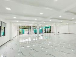 Cho thuê toà nhà văn phòng 15x20m số 330 Nguyễn Thị Thập Tân Quy Q7