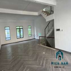 CHO THUÊ nhà nguyên căn 1trệt 2 lầu -shophouse Vincom biên hòa