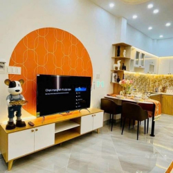 Chính chủ bán nhà Nguyễn Thị Minh Khai, Q3, 56m2,3ty2, sổ hồng riêng