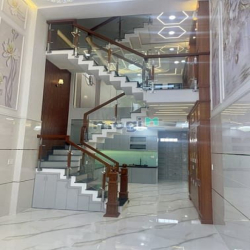 CHỈ HƠN 5 TỶ-NHÀ MỚI 6 TẦNG LỘNG LẪY- Đường nhựa XH tránh- Khu Gò Xoài