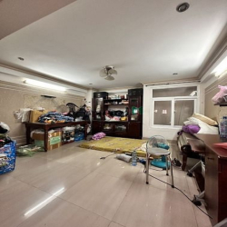Bán nhà gần chợ Phạm Văn Hai 5 Tầng xe hơi tránh giá chỉ 8.2 tỷ
