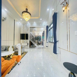 Biệt thự đường Tân Hiệp, Hóc Môn, căn góc 2 mặt tiền đường nhựa 12m