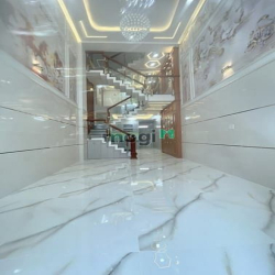 CHỈ HƠN 5 TỶ-NHÀ MỚI 6 TẦNG LỘNG LẪY- Đường nhựa XH tránh- Khu Gò Xoài