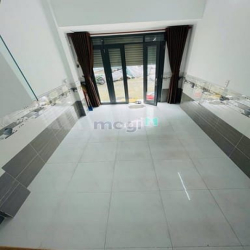 Bán Nhà Hẻm Xe Hơi 8m, 39m2, 2 Tầng, Sát Mặt Tiền Đường 102, TNP A, Q9
