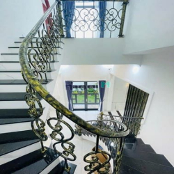 Biệt thự đường Tân Hiệp, Hóc Môn, căn góc 2 mặt tiền đường nhựa 12m