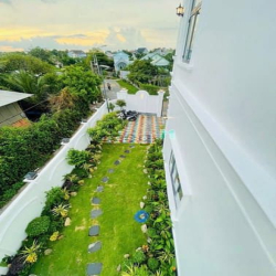 Biệt thự đường Tân Hiệp, Hóc Môn, căn góc 2 mặt tiền đường nhựa 12m