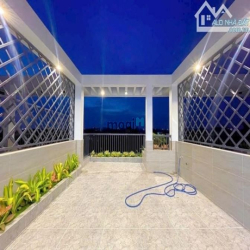 Giảm 400tr bán nhanh nhà HXH Đ. Sư Vạn Hạnh, Quận 10, 90m2, 3tỷ550tr,
