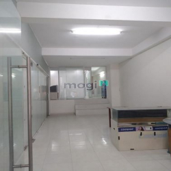 Cho thuê mặt bằng 80m2 trục chính vô nhiều chung cư Q.9