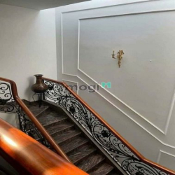 Biệt Thự TRƯỜNG CHINH-Khu VIP Bàu Cát- ÔTô Vào Nhà- 100M2-Có Thang Máy