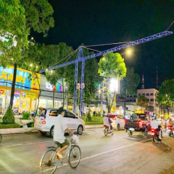Nhà 2 lầu vị trí rất đẹp mặt tiền Xô Viết Nghệ Tĩnh, Cần Thơ