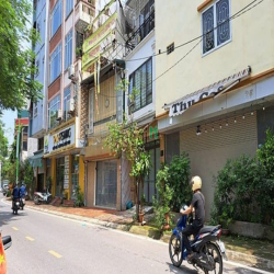 Nhà cấp 4 mặt đường Bờ Sông Sét - 2 mặt tiền - 161m2 - Giá 48 tỷ