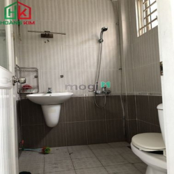 Villa 2 lầu đường Hồng Hà, P2 Tân Bình. DT 8x20m