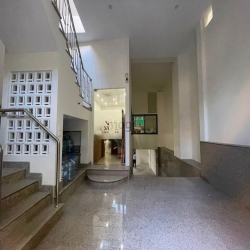 Văn phòng trên trục đường Lê Duẩn, DT lên đến 460m2, Giá chỉ 174K/m2