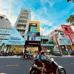 Bán nhà MT Nguyễn Trãi Phường 3 Quận 5, DT 5 x 21,3m, HĐT 95tr/th