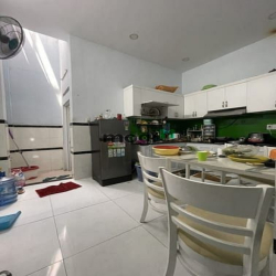 Bán nhà 3 tầng, 50m2, HXH tới cửa, Nguyễn Thị Đặng, quận 12, chỉ 4.3tỷ