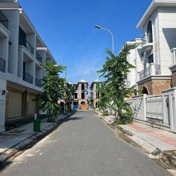 Biệt thự KDC Bửu Long nhà thô 9,45 tỷ view đẹp hoàn thiện ở ngay NGỘP