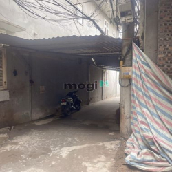 Bán đất đầu ngõ đường 19/5 Văn Quán Hà Đông 39m2 giá 4,3 tỷ.