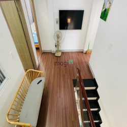 5x25m, 3 tầng, sân rộng, ngay ngã 4 thủ đức, hơn 11ty, Hiệp phú q9