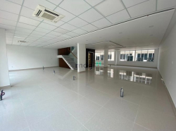 Cho Thuê Văn Phòng SALA 200m2 Lầu 3 Đường Nguyễn Cơ Thạch